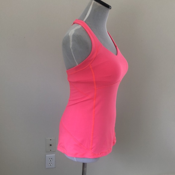 Lululemon tank - Picture 4 of 8